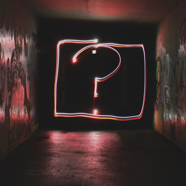 license : https://pixabay.com/ko/photos/%EB%B9%9B-%EC%9E%A5%EC%8B%9C%EA%B0%84-%EB%85%B8%EC%B6%9C-%EA%B5%AC%EA%B7%BC-%EB%AC%BC%EC%9D%8C%ED%91%9C-2581929/